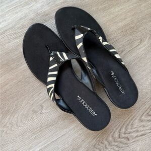 AEROSOLES Zebra Print Black Sandals